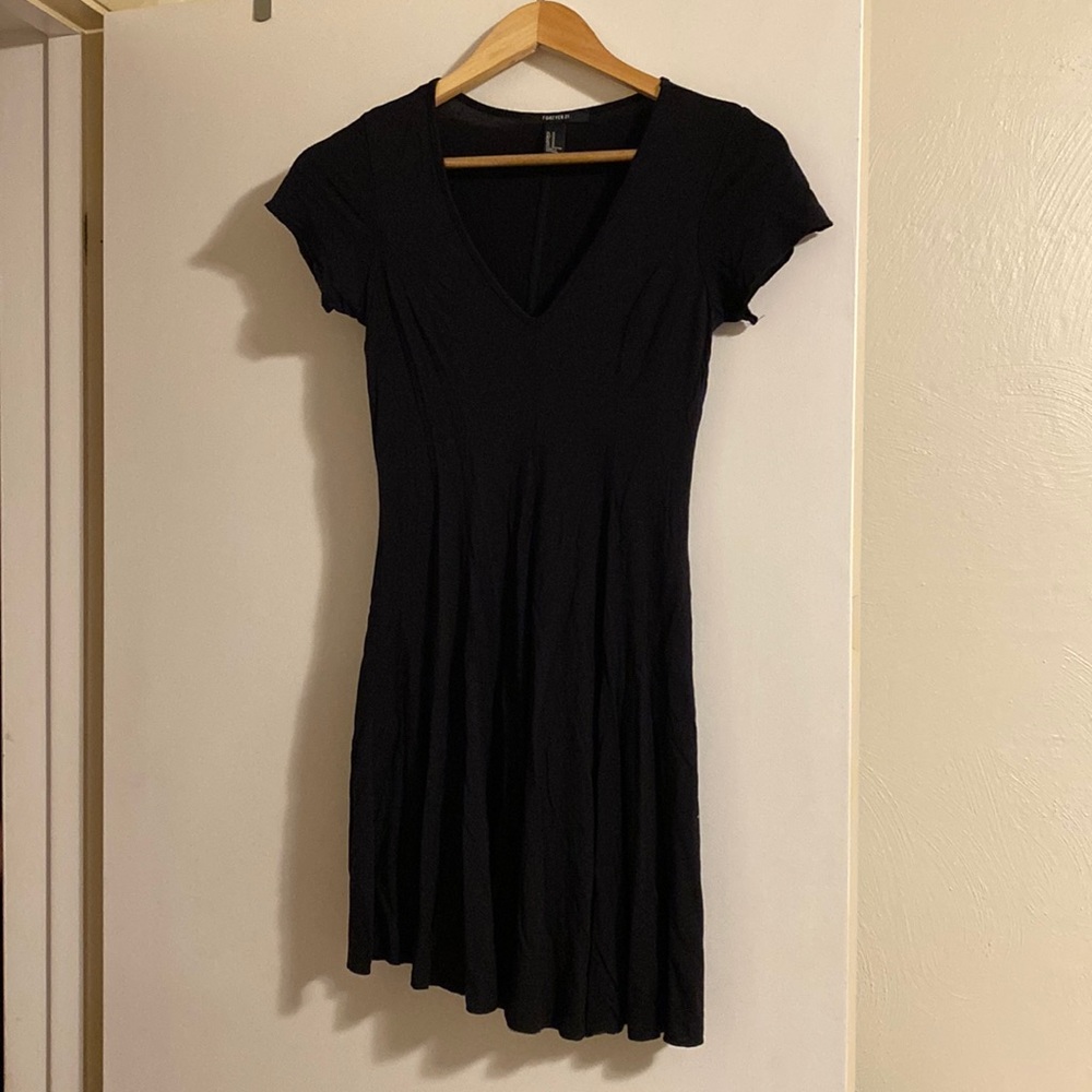 Black flowy dress from forever 21